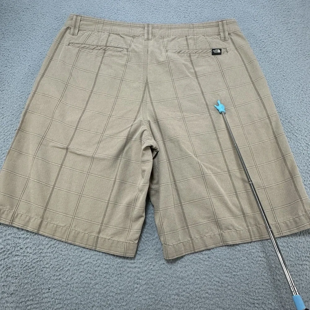 NORTH FACE Shorts Mens 38 Beige Plaid‎ Performance Outdoor Hiking Stretch Beach